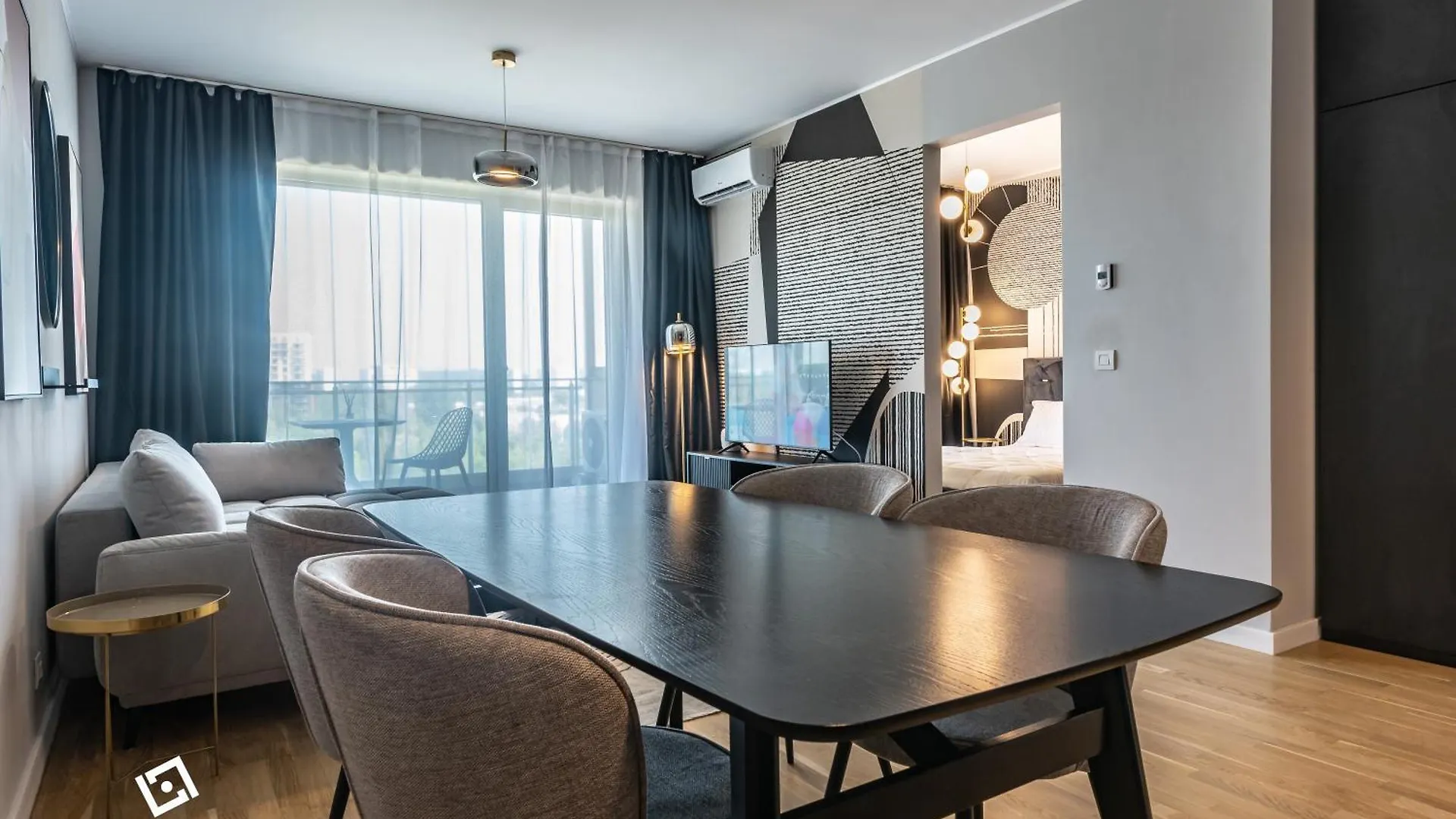 Luxury Residence With Terrace And View Bucharest Apartment
