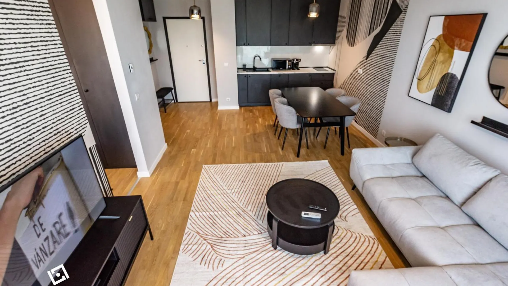 Luxury Residence With Terrace And View Bucarest